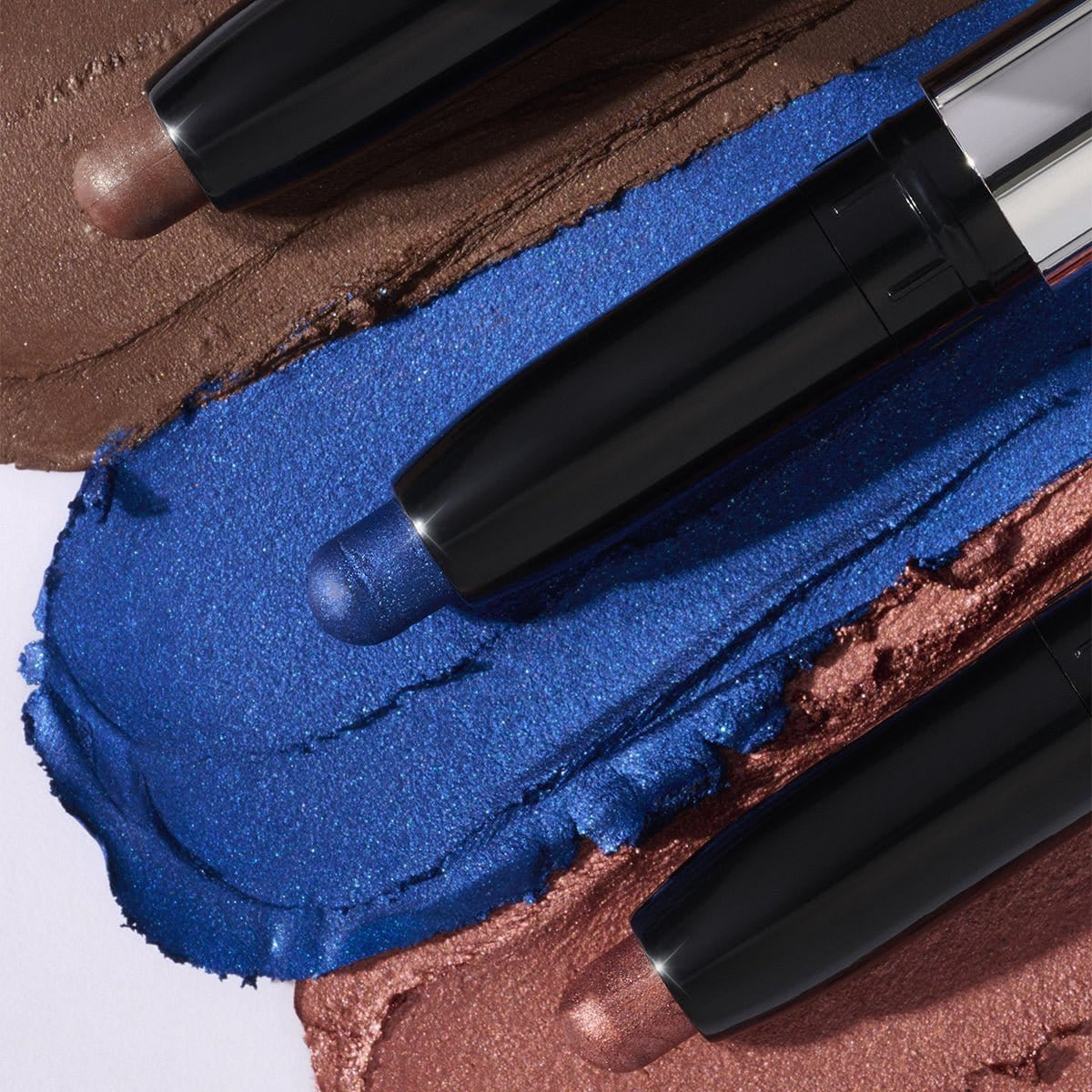 Kit de sombras en crayón True Treasure Luis Torres x Beauty Creations